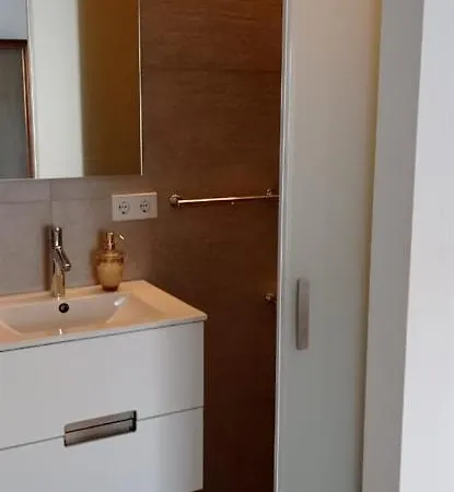 Wink Marina Vista Privatunterkunft *